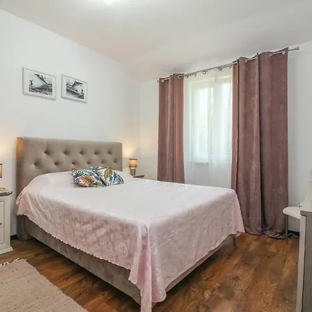 Mani In Pilkovici - Istrien Pensjonat